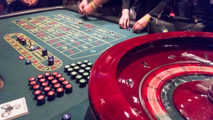 پاکستان میں HighRoller 777 APK کا آن لائن کیسینو سیکشن کھولیں۔